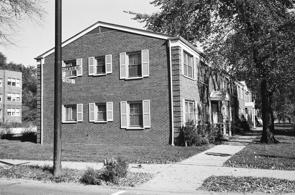 4600 block of West Adams - Ralph Arvidson for Chicago Sun-Times