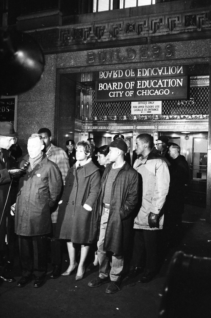 CORE members picket Board of Education - Gene Pesek for Chicago Sun-Times