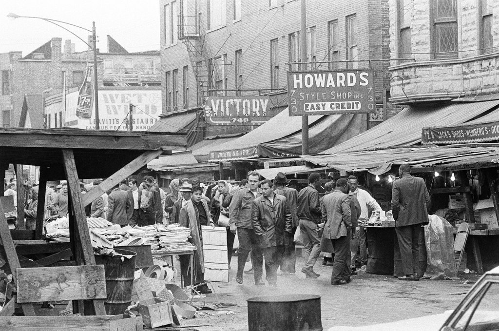 Market on Maxwell Street - Gary Settle for Chicago Sun-Times