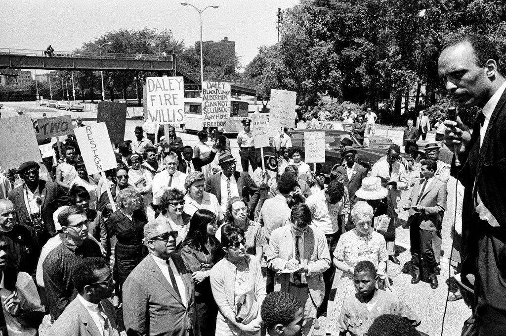 Marchers protesting Benjamin Willis in the Loop - John Tweedle for Chicago Sun-Times