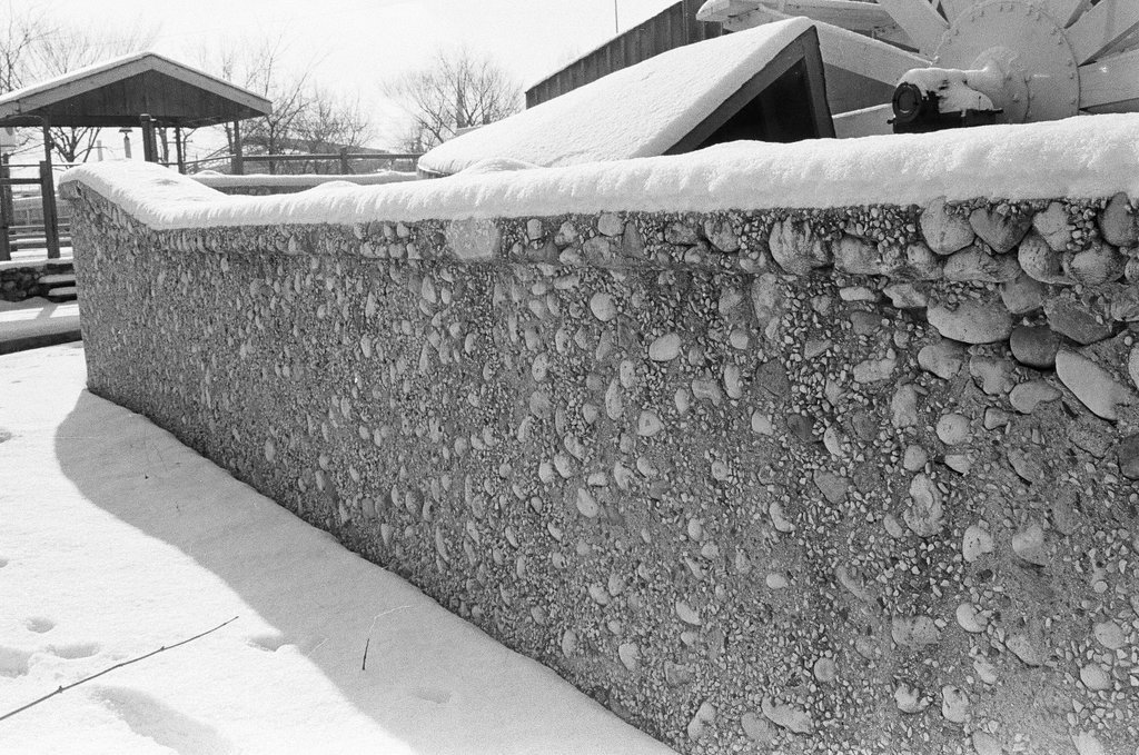 Riverview Amusement Park attractions covered in snow - Chicago Sun-Times