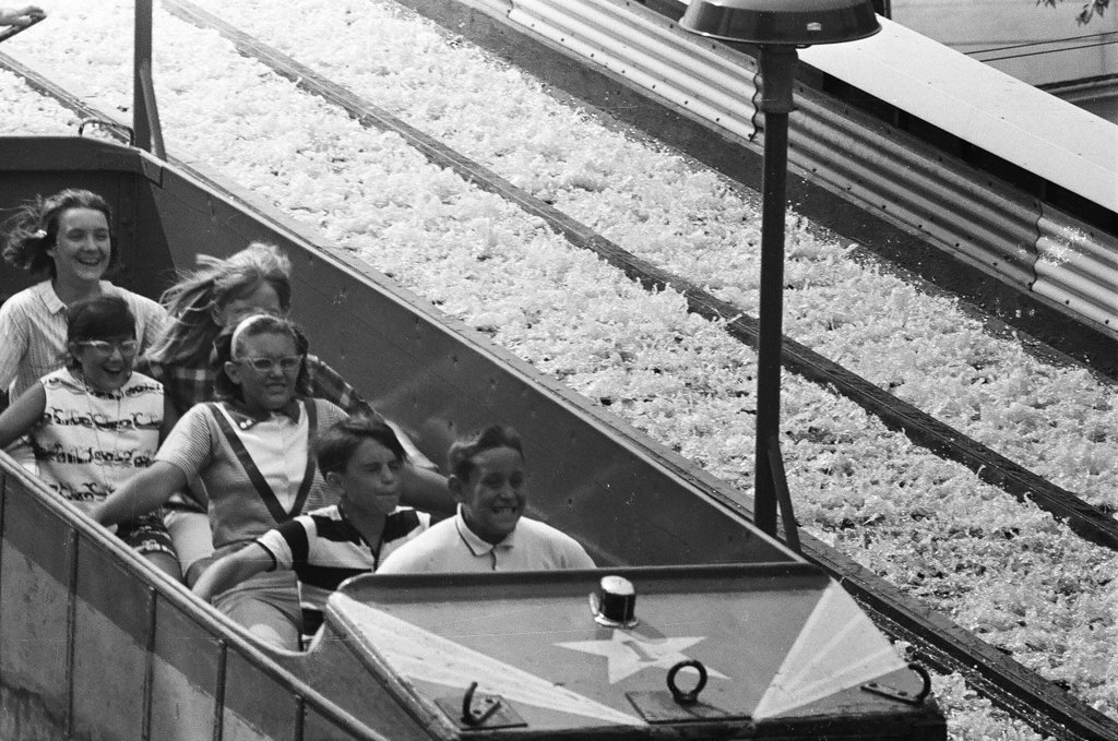 People enjoying rides at Riverview Amusement Park - Chicago Sun-Times