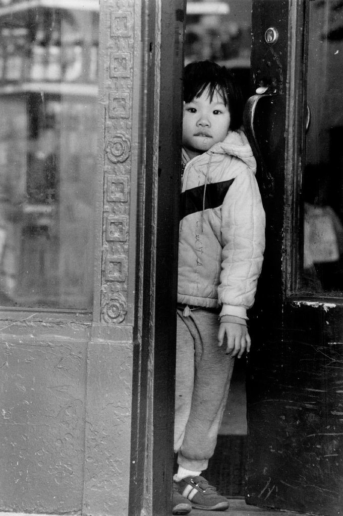 Child standing in doorway - Amanda Alcock for Chicago Sun-Times