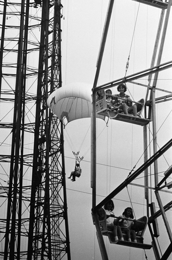 People enjoying rides at Riverview Amusement Park - Chicago Sun-Times