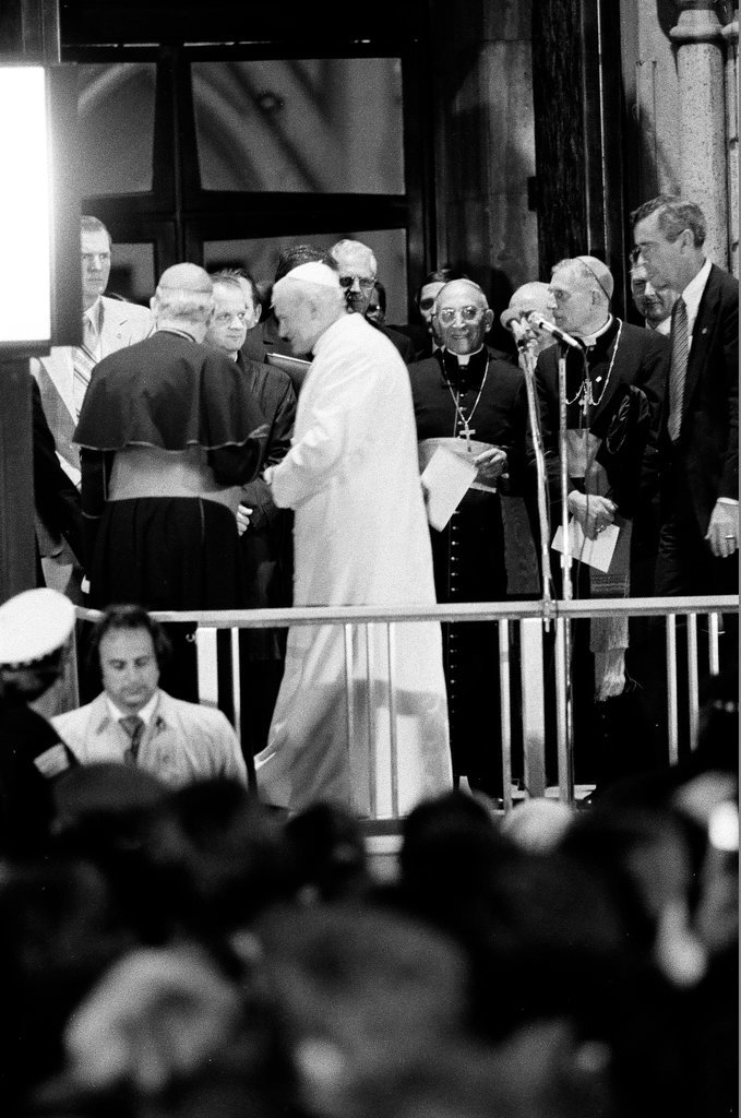Pope John Paul II outside Holy Name Cathedral - Randy B. Leffingwell for Chicago Sun-Times