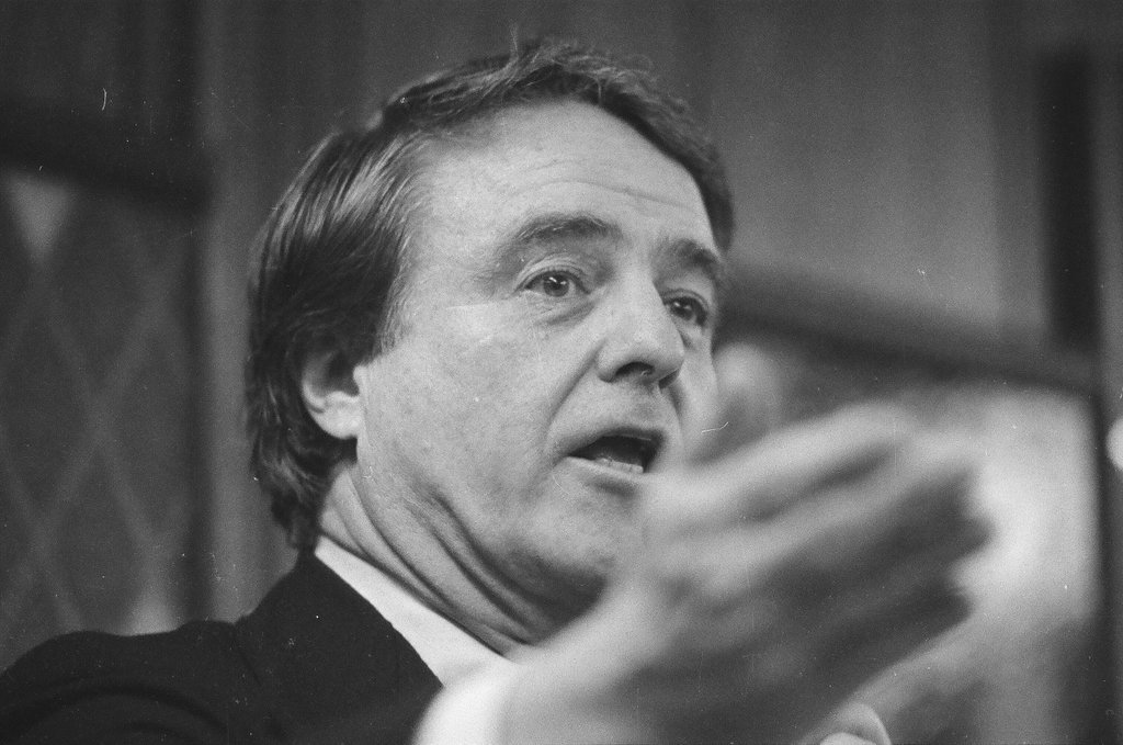 Sargent R. Shriver at 10th Ward Meeting - John H. White for Chicago Sun-Times