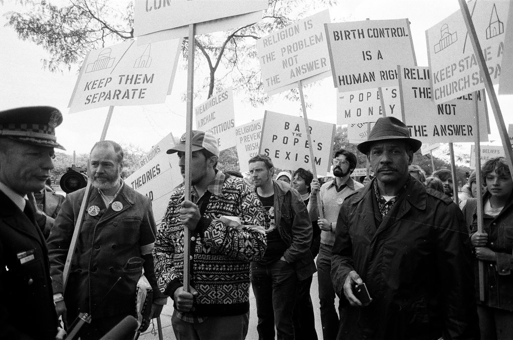 Atheist protest marchers - Anthony Suau for Chicago Sun-Times