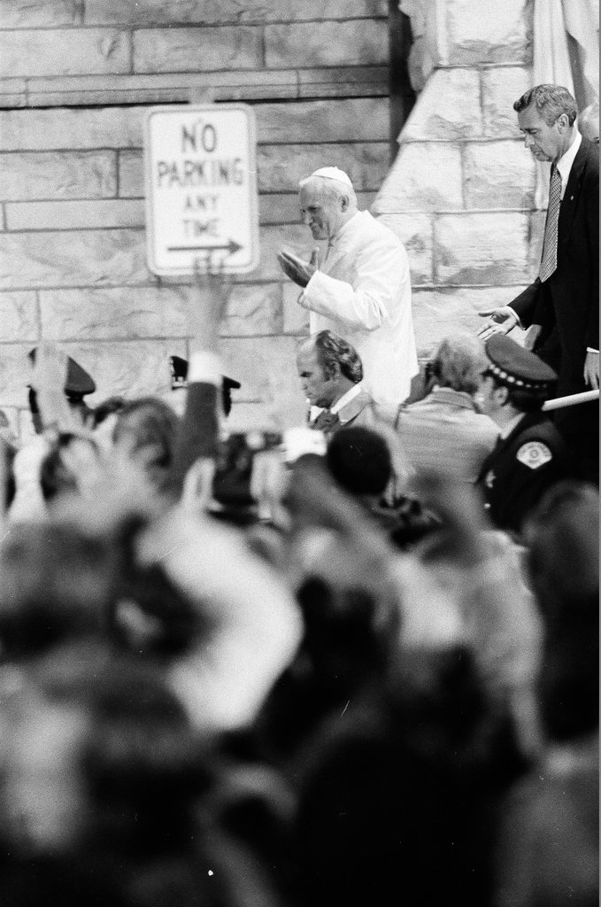 Pope John Paul II outside Holy Name Cathedral - Randy B. Leffingwell for Chicago Sun-Times