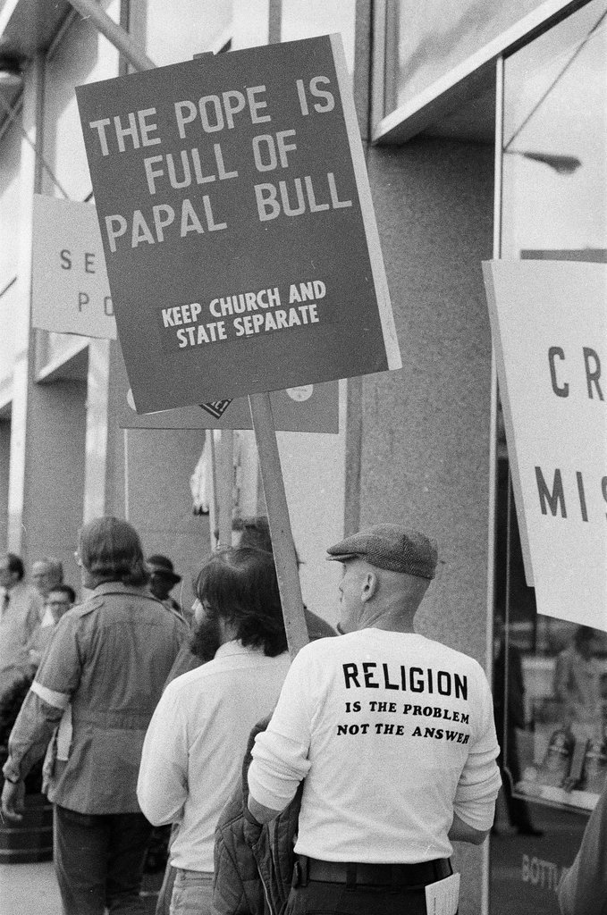 Atheist protest marchers - Bob (Robert) Black for Chicago Sun-Times