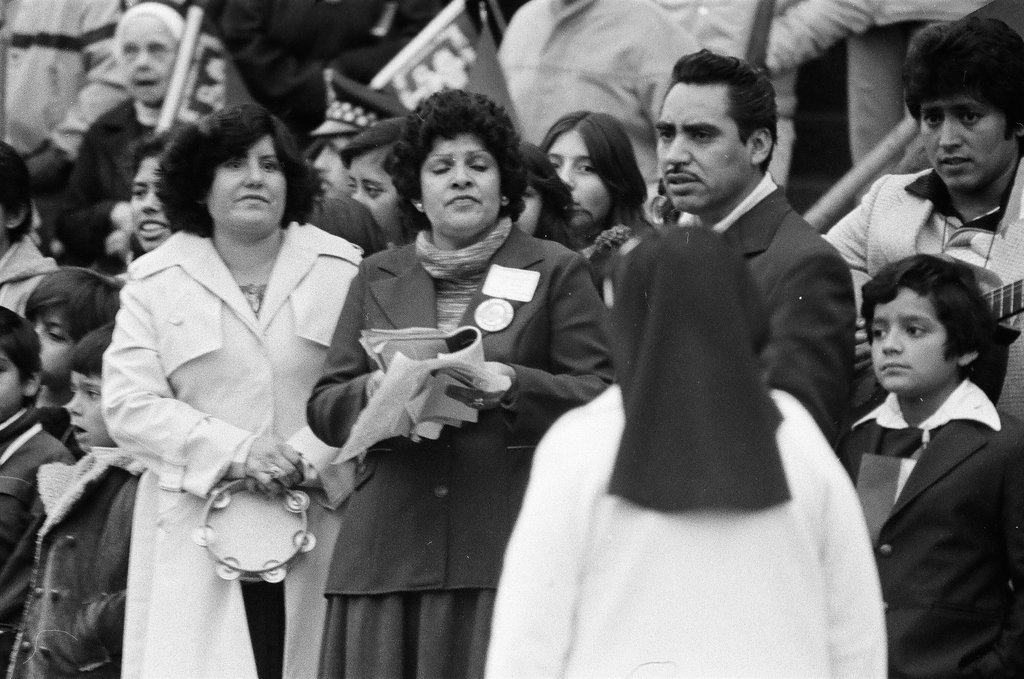 Pope John Paul II visits Chicago - Bob (Robert) Black for Chicago Sun-Times