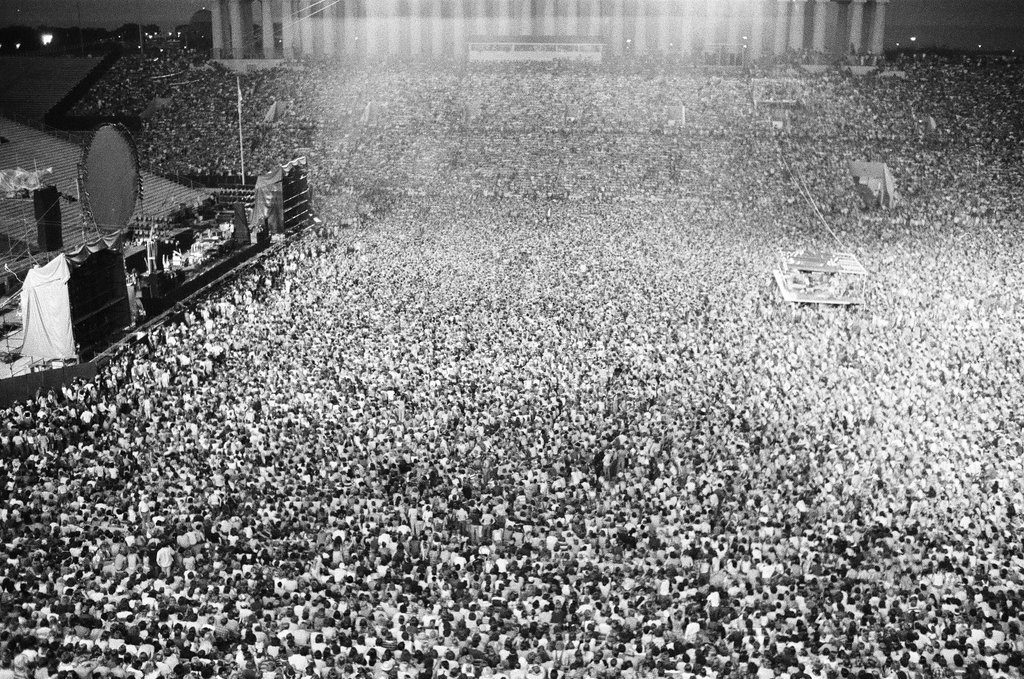 Pink Floyd in concert at Soldier Field - Martha Hartnett for Chicago Sun-Times