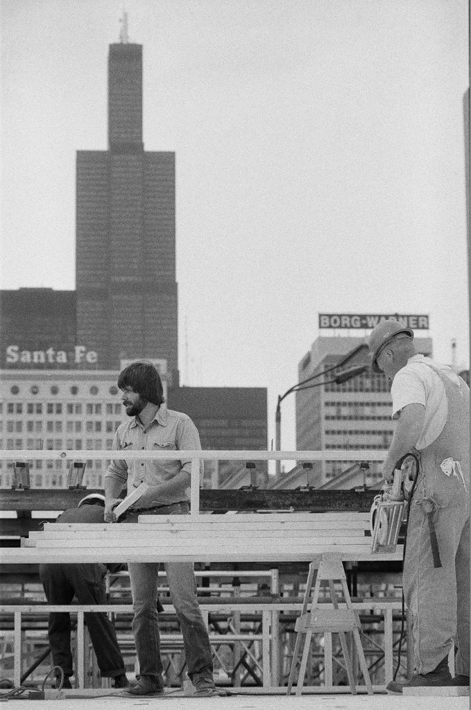 Workers building altar for Pope John Paul II in Grant Park - Richard Derk for Chicago Sun-Times