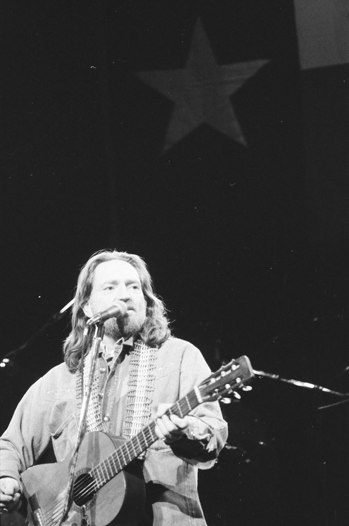 Willie Nelson concert - Duane Hall for Chicago Sun-Times