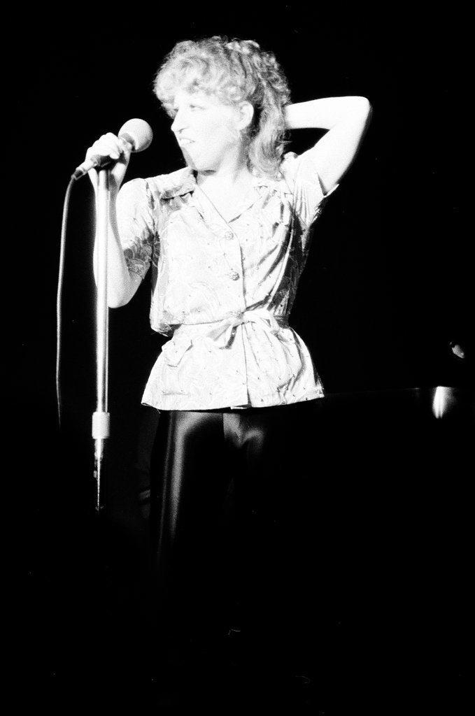 Bette Midler performs at Park West - Martha Hartnett for Chicago Sun-Times