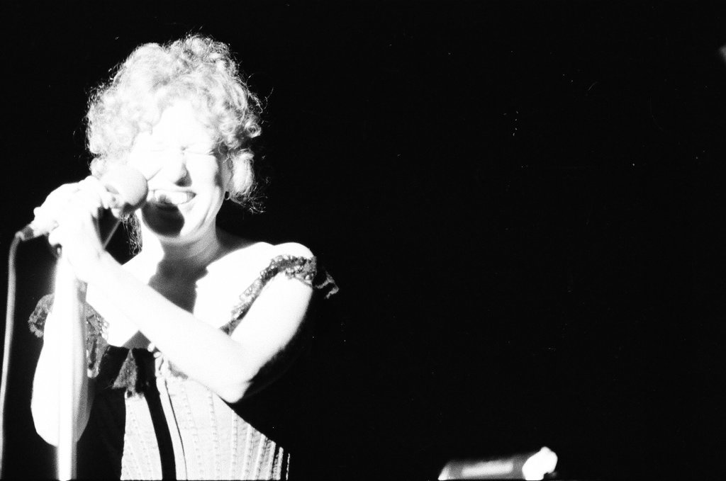 Bette Midler performs at Park West - Martha Hartnett for Chicago Sun-Times