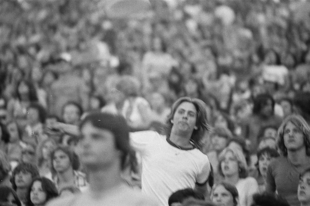 Massive crowd at Pink Floyd performance - Bob (Robert) Black for Chicago Sun-Times