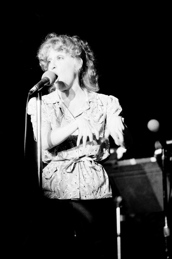 Bette Midler performs at Park West - Martha Hartnett for Chicago Sun-Times