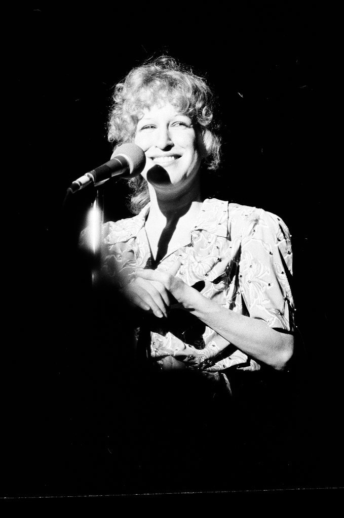 Bette Midler performs at Park West - Martha Hartnett for Chicago Sun-Times