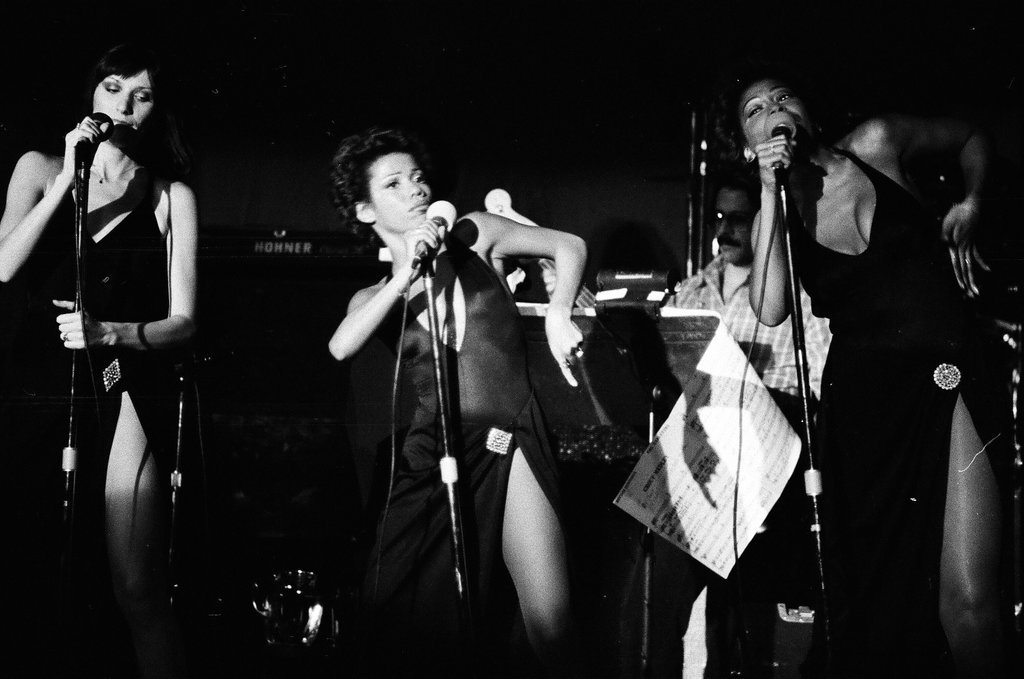 Bette Midler performs at Park West - Martha Hartnett for Chicago Sun-Times