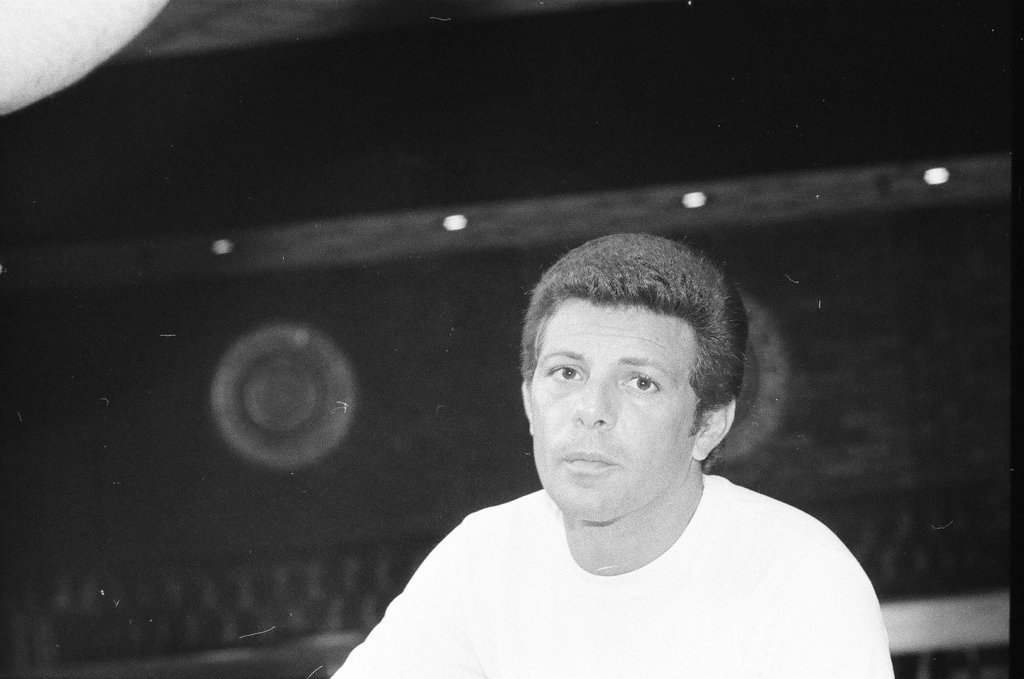 Frankie Avalon attends sound rehearsal - Jack Lenahan for Chicago Sun-Times
