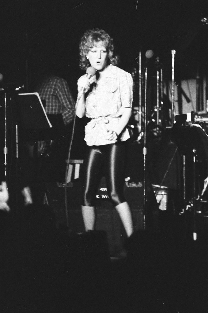 Bette Midler performs at Park West - Martha Hartnett for Chicago Sun-Times