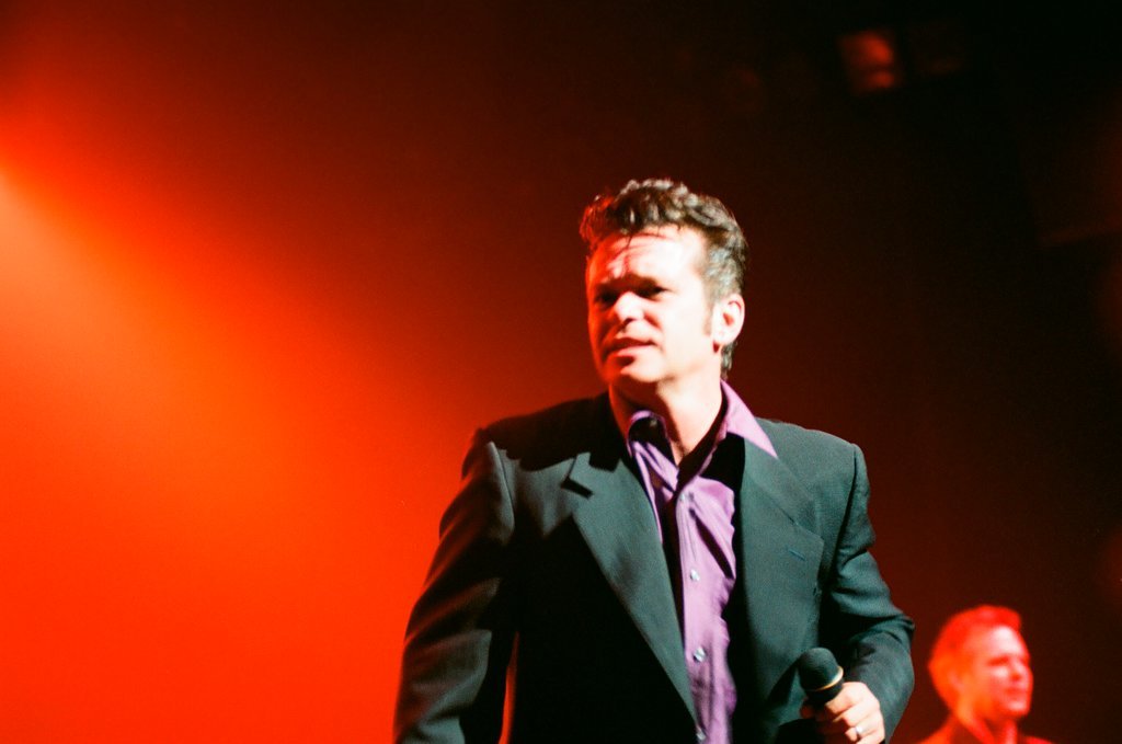 John Mellencamp performs in Rosemont Theatre - Dom Najolia for Chicago Sun-Times