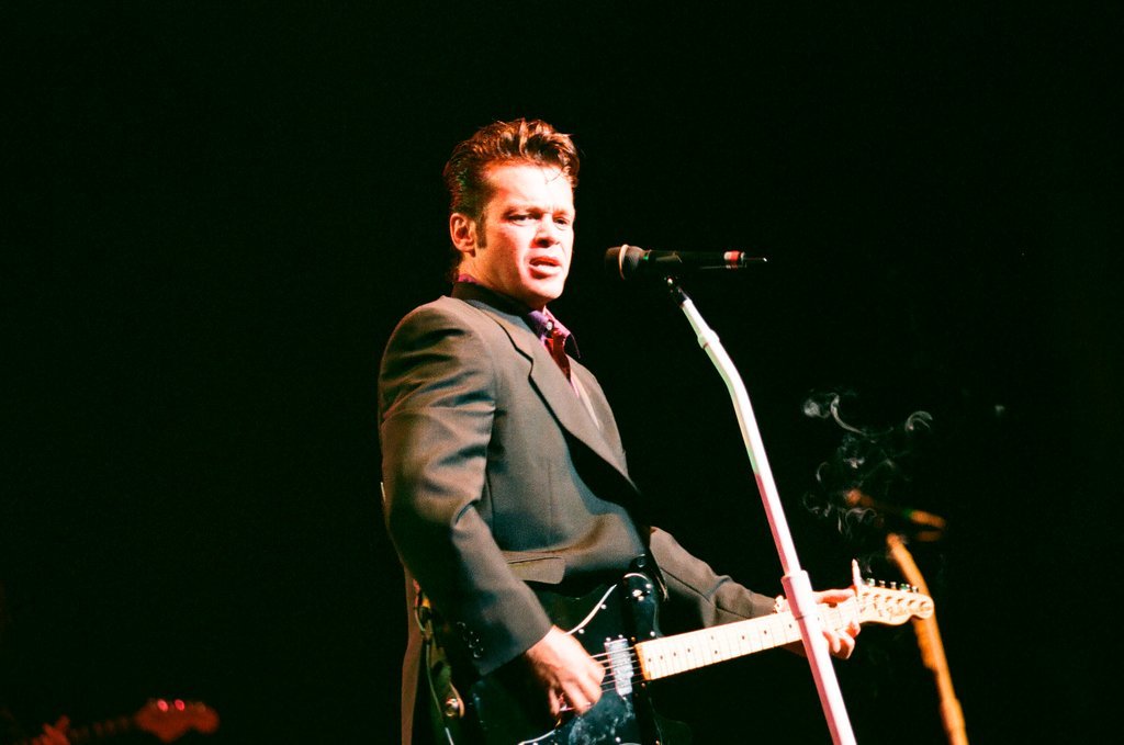John Mellencamp performs in Rosemont Theatre - Dom Najolia for Chicago Sun-Times