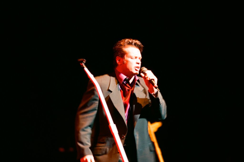 John Mellencamp performs in Rosemont Theatre - Dom Najolia for Chicago Sun-Times