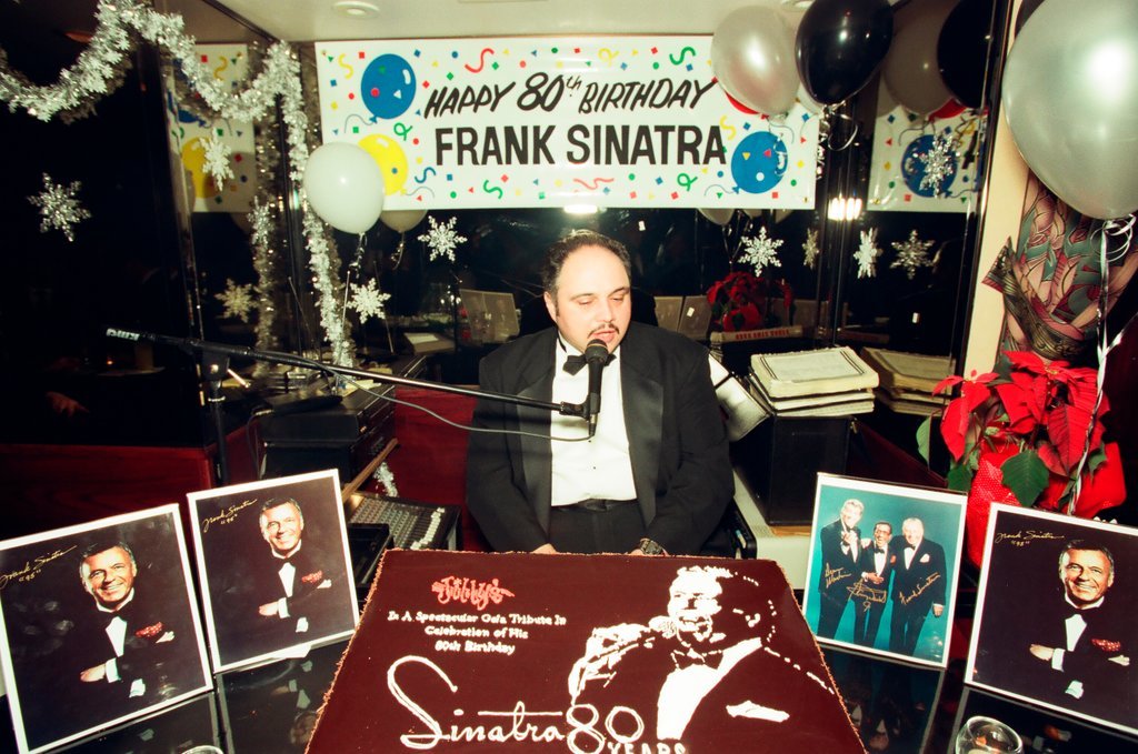 Birthday celebration in honor of Frank Sinatra - Jon Sall for Chicago Sun-Times