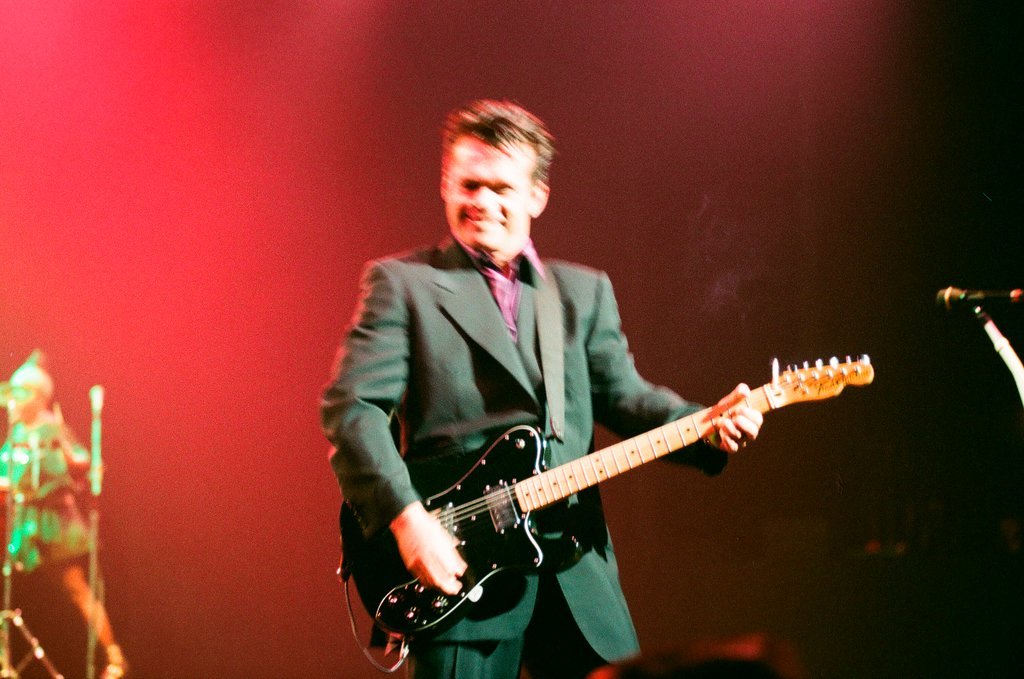 John Mellencamp performs in Rosemont Theatre - Dom Najolia for Chicago Sun-Times