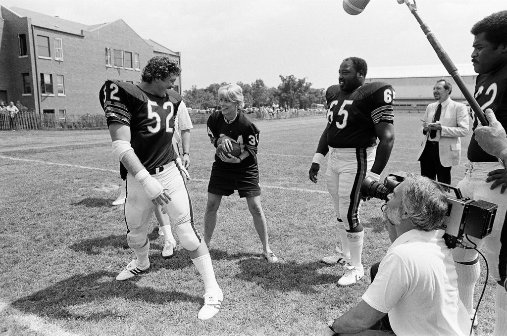 Sarah Purcell practices with the Chicago Bears - Reeve for Chicago Sun-Times
