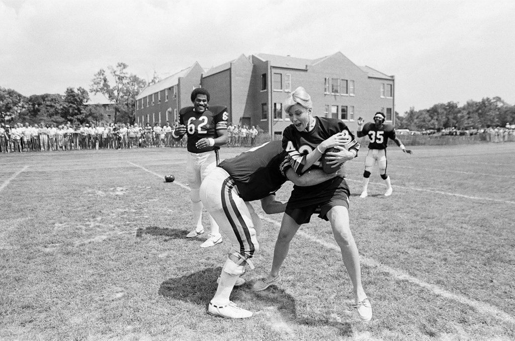 Sarah Purcell practices with the Chicago Bears - Reeve for Chicago Sun-Times