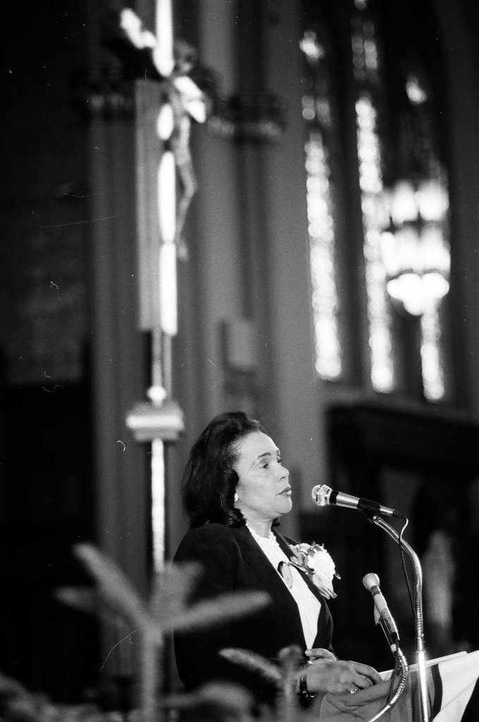 Coretta Scott King speaks at church - Reeve for Chicago Sun-Times