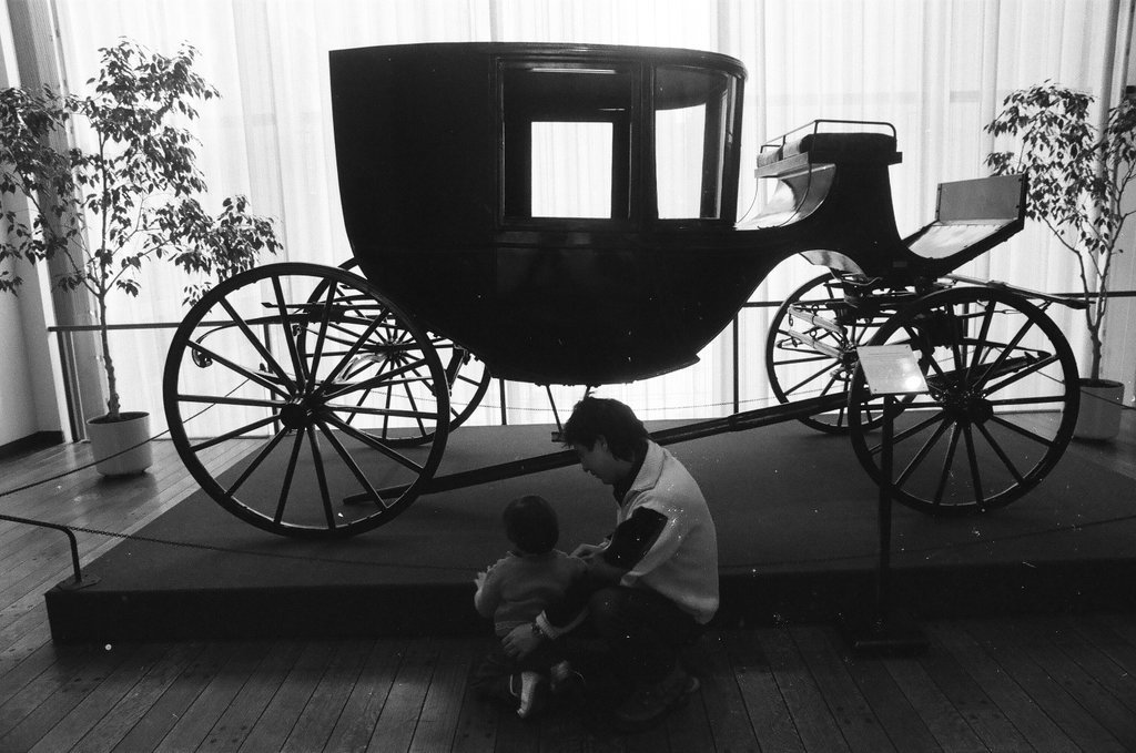 Families explore the Chicago History Museum - Constantine for Chicago Sun-Times