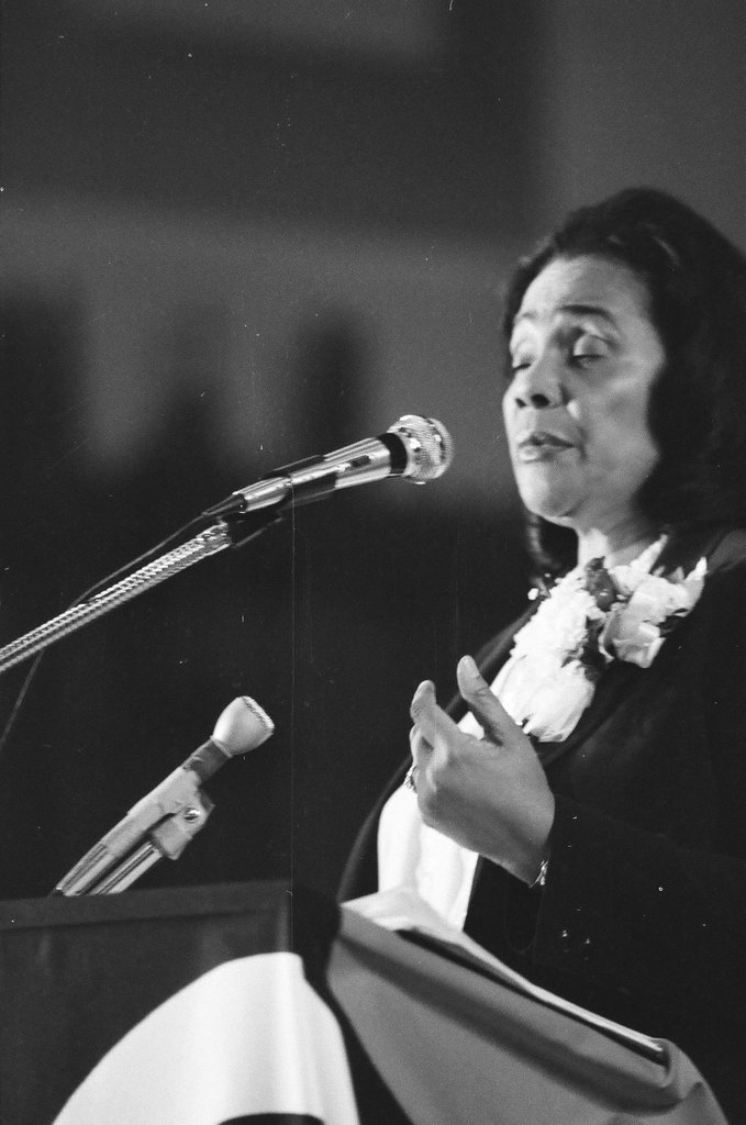 Coretta Scott King speaks at church - Reeve for Chicago Sun-Times