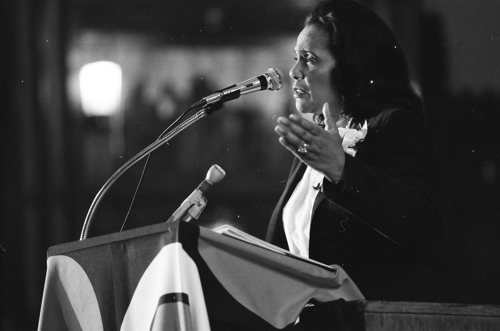 Coretta Scott King speaks at church - Reeve for Chicago Sun-Times