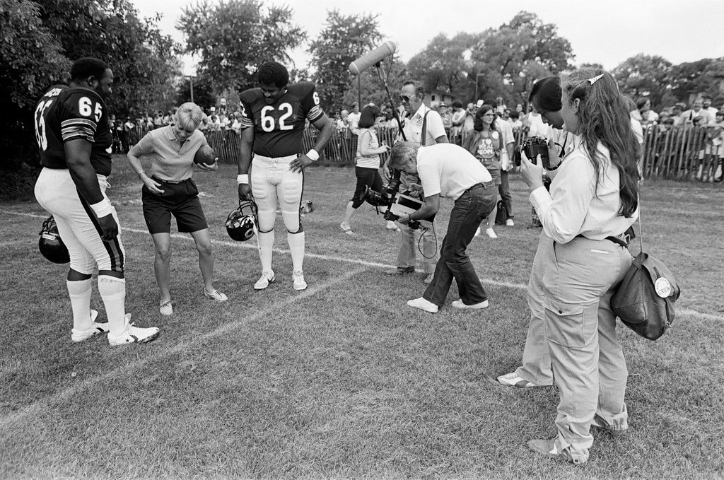 Sarah Purcell practices with the Chicago Bears - Reeve for Chicago Sun-Times