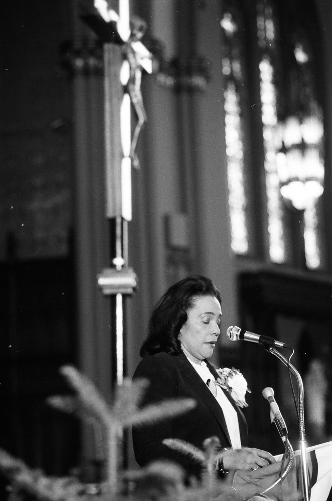 Coretta Scott King speaks at church - Reeve for Chicago Sun-Times