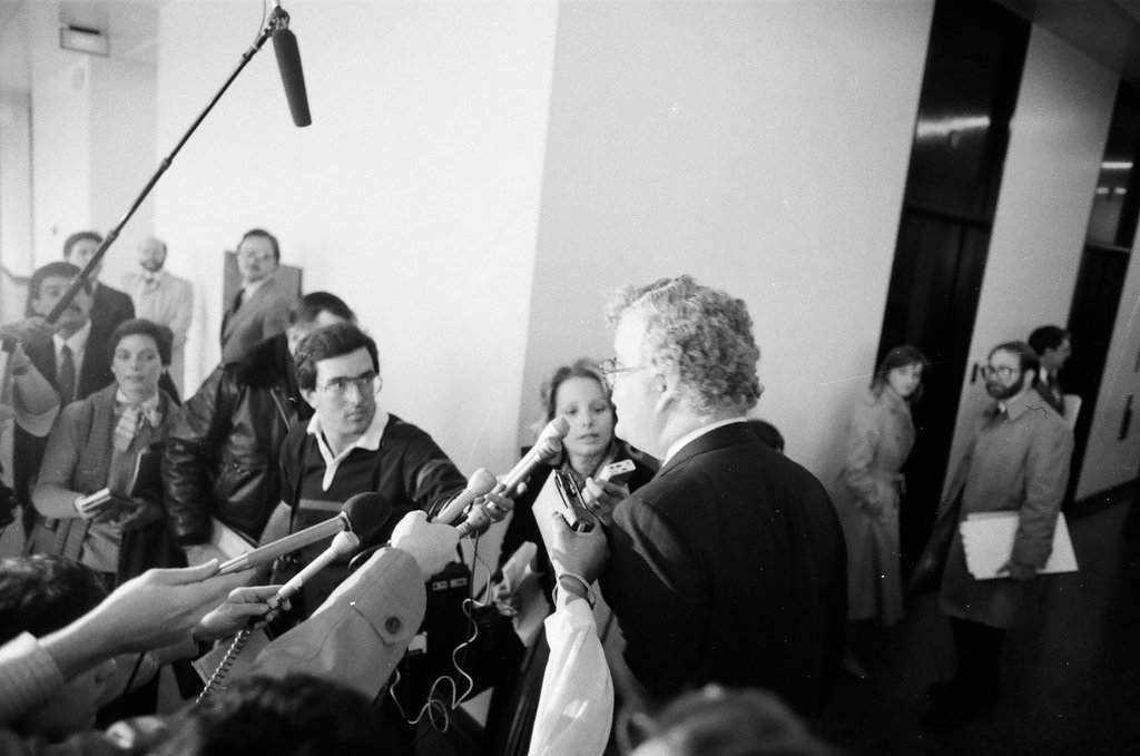 Press conference regarding banning lights at Wrigley Field - Jarvinen for Chicago Sun-Times