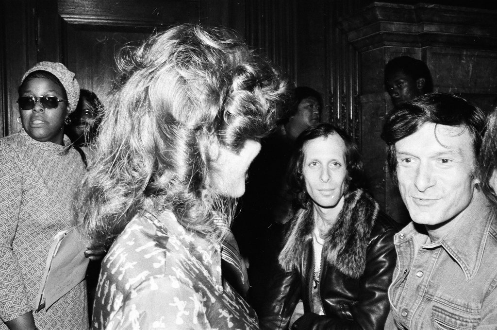 Hugh Hefner presents awards to Elton John - Larry Graff for Chicago Sun-Times