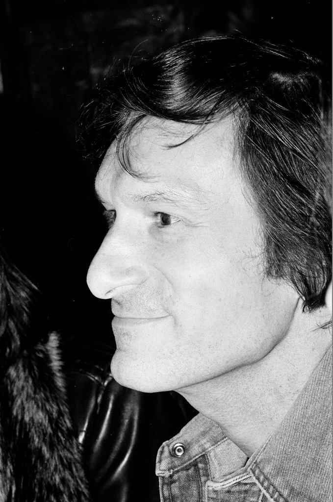 Hugh Hefner presents awards to Elton John - Larry Graff for Chicago Sun-Times