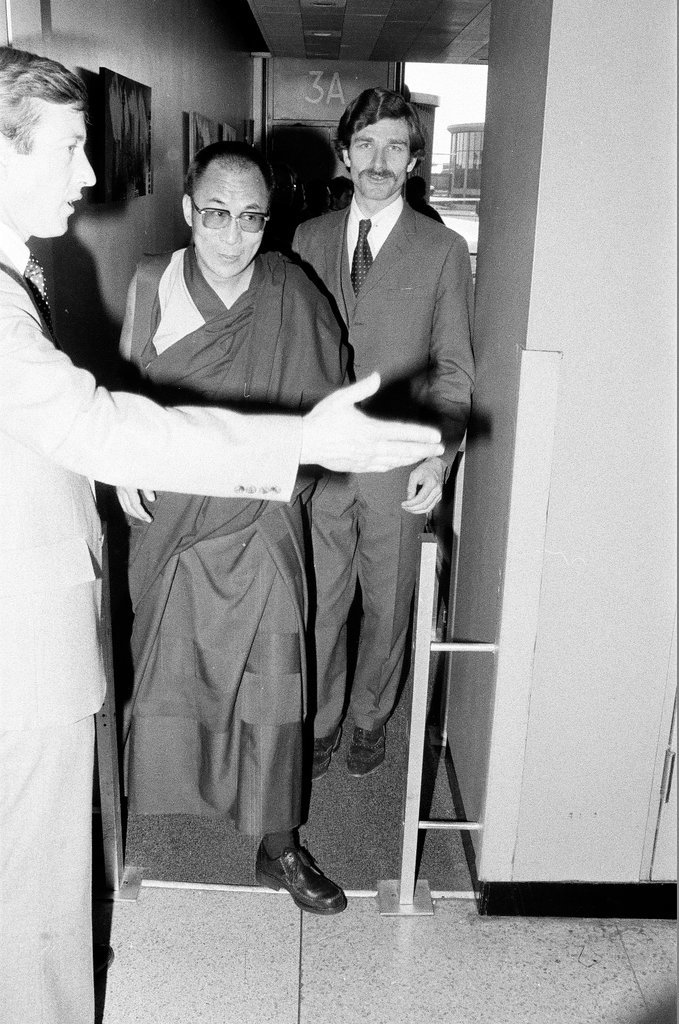 Dalai Lama arrives at O'Hare - Chuck (Charles) Kirman for Chicago Sun-Times
