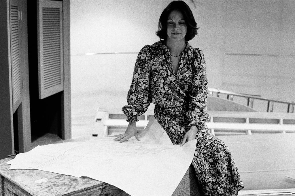 Christie Hefner in unfinished Playboy Club - Ray Burley for Chicago Sun-Times