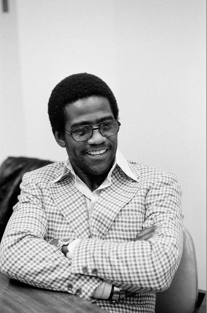 Al Green sitting in a chair - Peters (Clarence or Pete) for Chicago Sun-Times