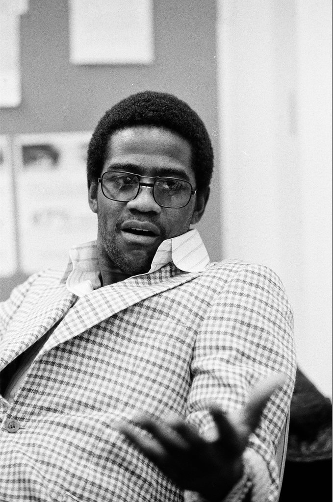 Al Green sitting in a chair - Peters (Clarence or Pete) for Chicago Sun-Times