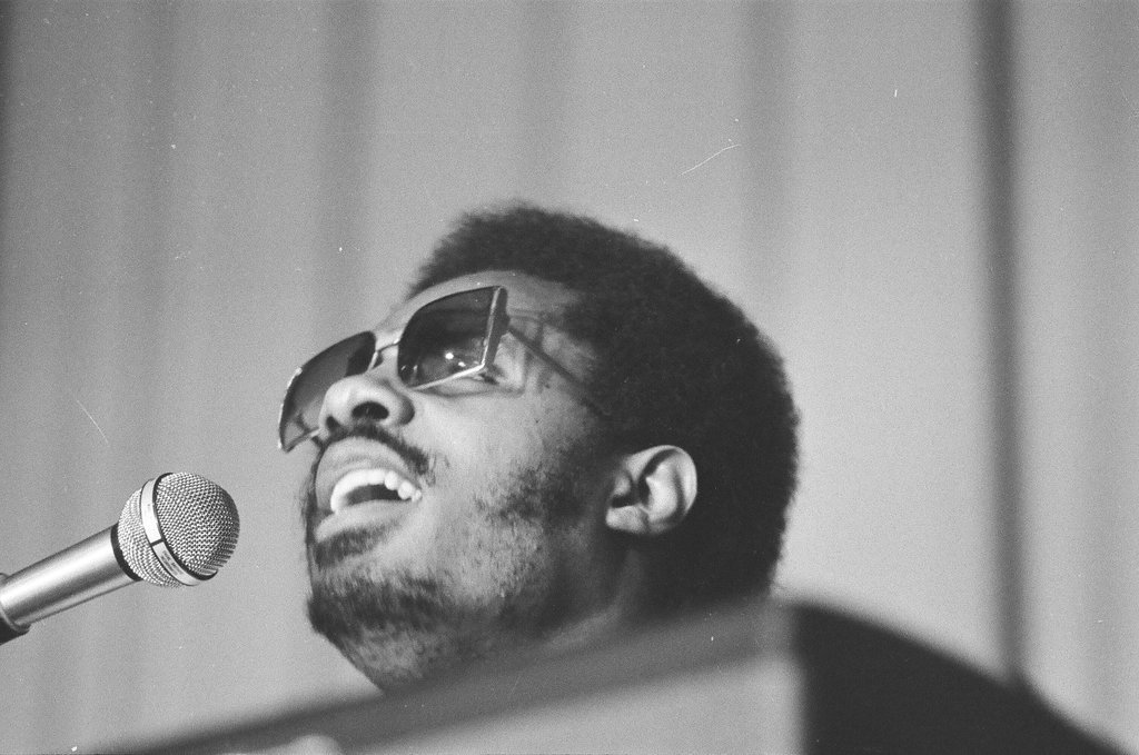 Stevie Wonder concert at Cook County Jail - Jim Mescall for Chicago Sun-Times