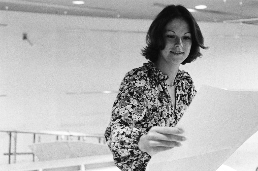 Christie Hefner in unfinished Playboy Club - Ray Burley for Chicago Sun-Times