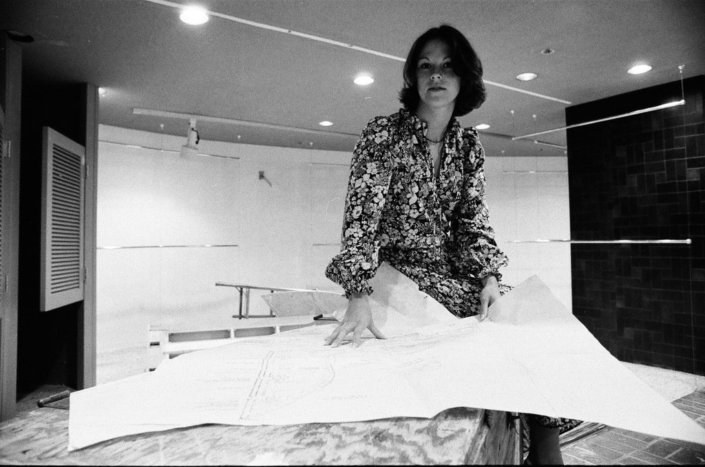 Christie Hefner in unfinished Playboy Club - Ray Burley for Chicago Sun-Times