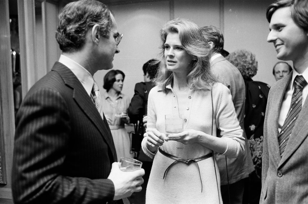 Candice Bergen attends promotion party - Martha Hartnett for Chicago Sun-Times