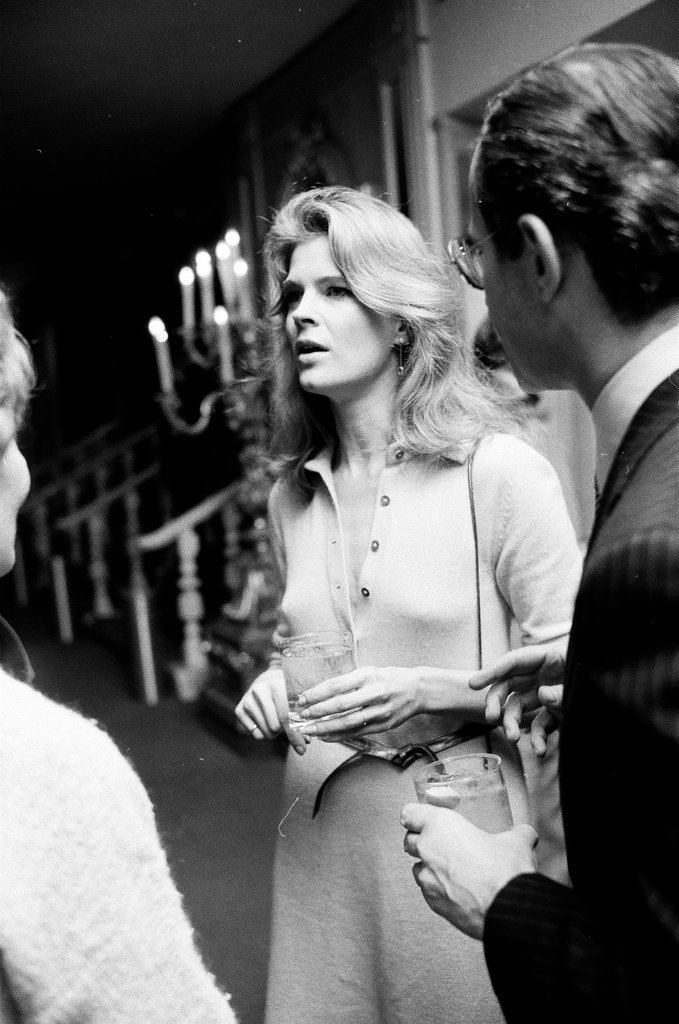 Candice Bergen attends promotion party - Martha Hartnett for Chicago Sun-Times